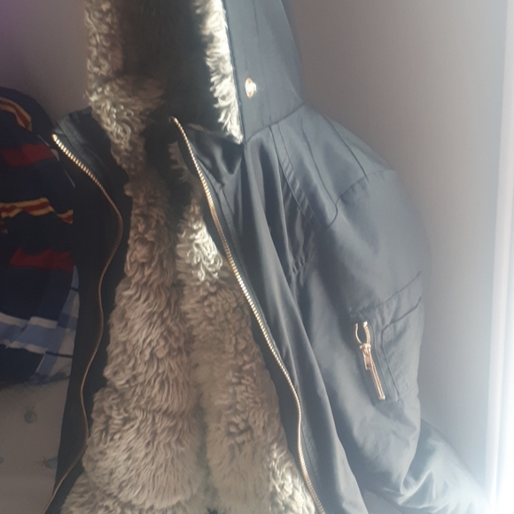 Jacket - Picture 4 of 4